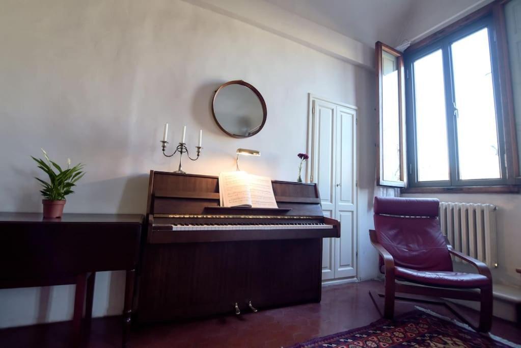 Cozy Apartment With Private Garden - City Center - Floransa Dış mekan fotoğraf